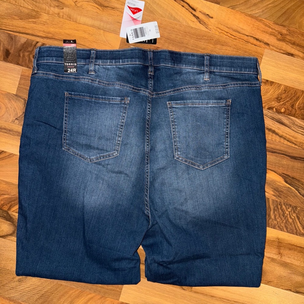 Torrid Premium Sky High Skinny Jeans 24R Plus Size Dark Wash Denim NWT classic - Picture 3 of 5